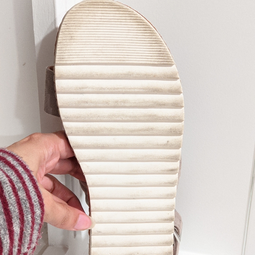 Suede strap sandals by Caslon - Picture 13 of 14